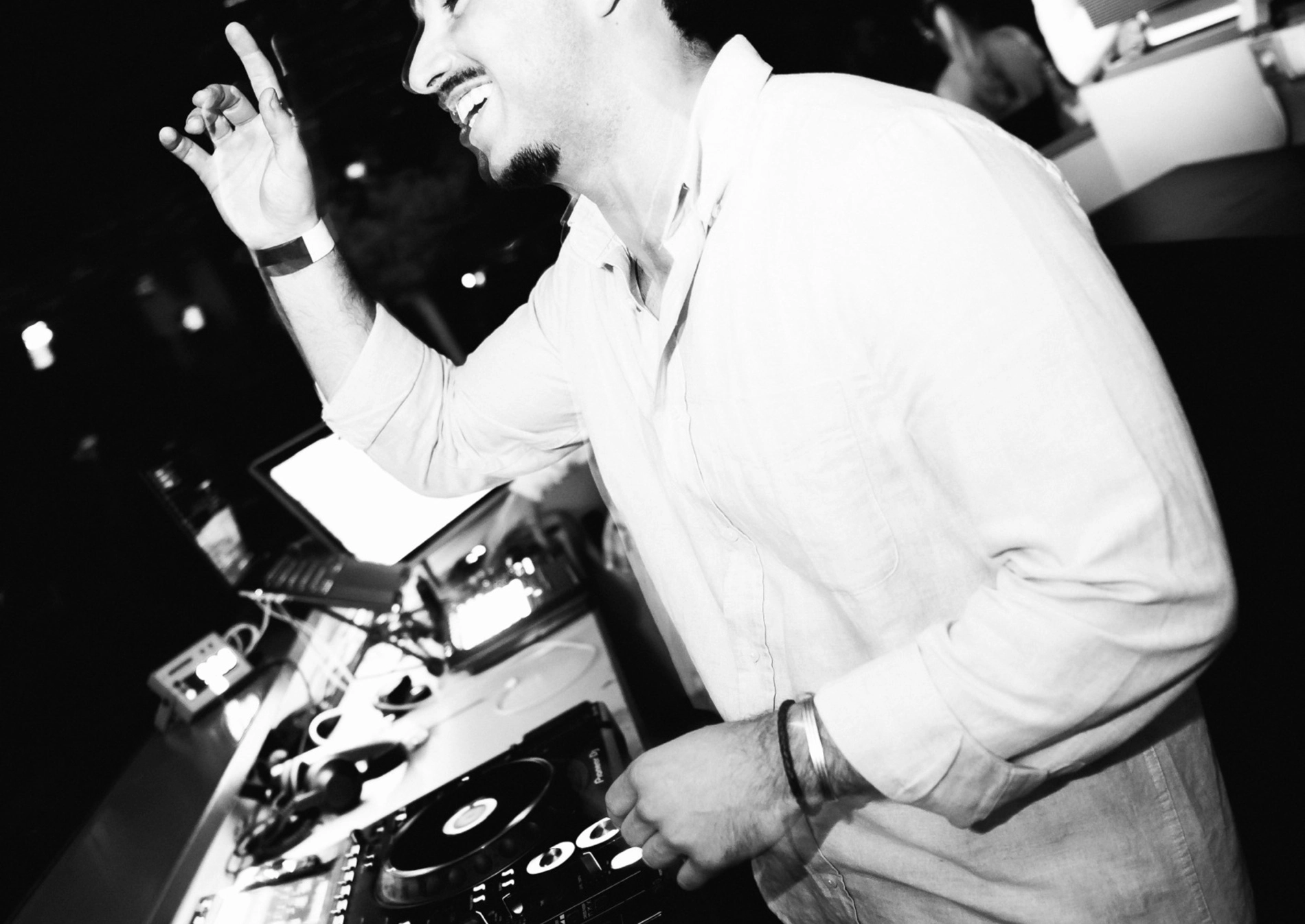 DJ Live Act​ POSH
