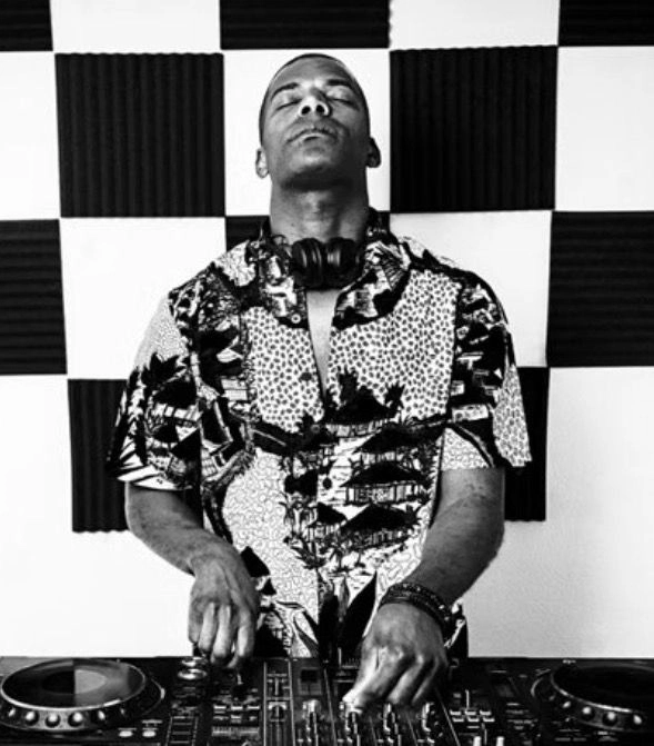 DJ Live Act - Dr. Izzo