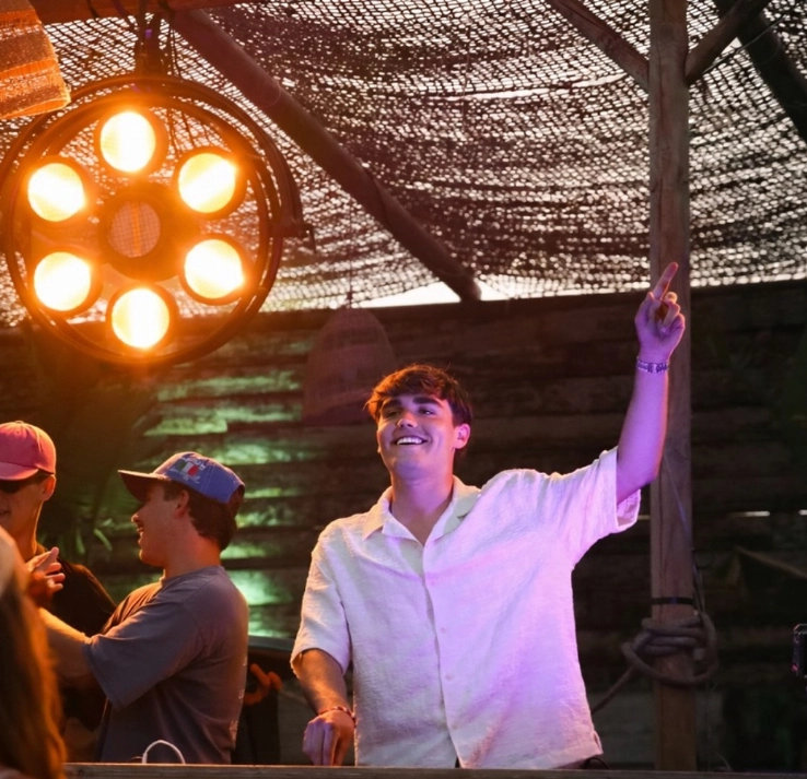 DJ Live Act - YANT&Euml;