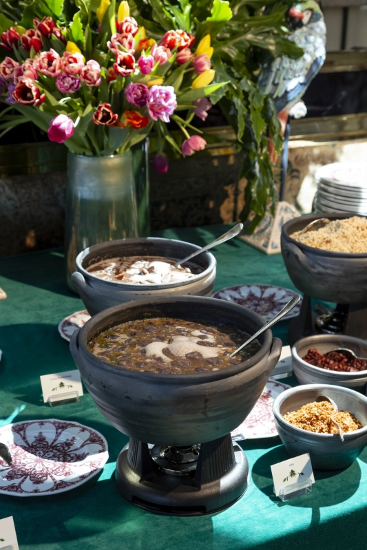 Almoço Temático Feijoada Brasileira